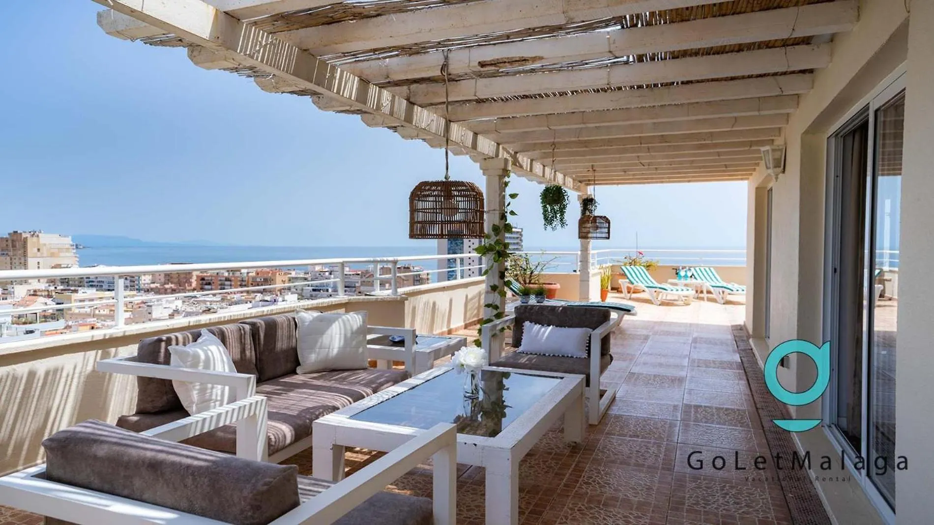 דירות פואנגירולה Sky Terrace Penthouse